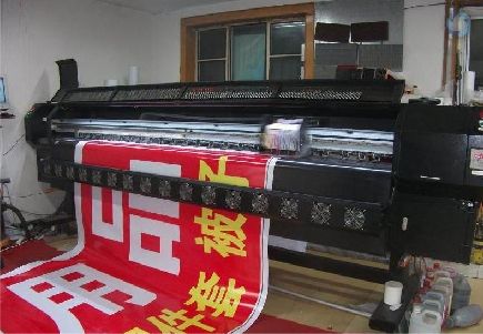 泸水喷绘广告分辨率是多少？